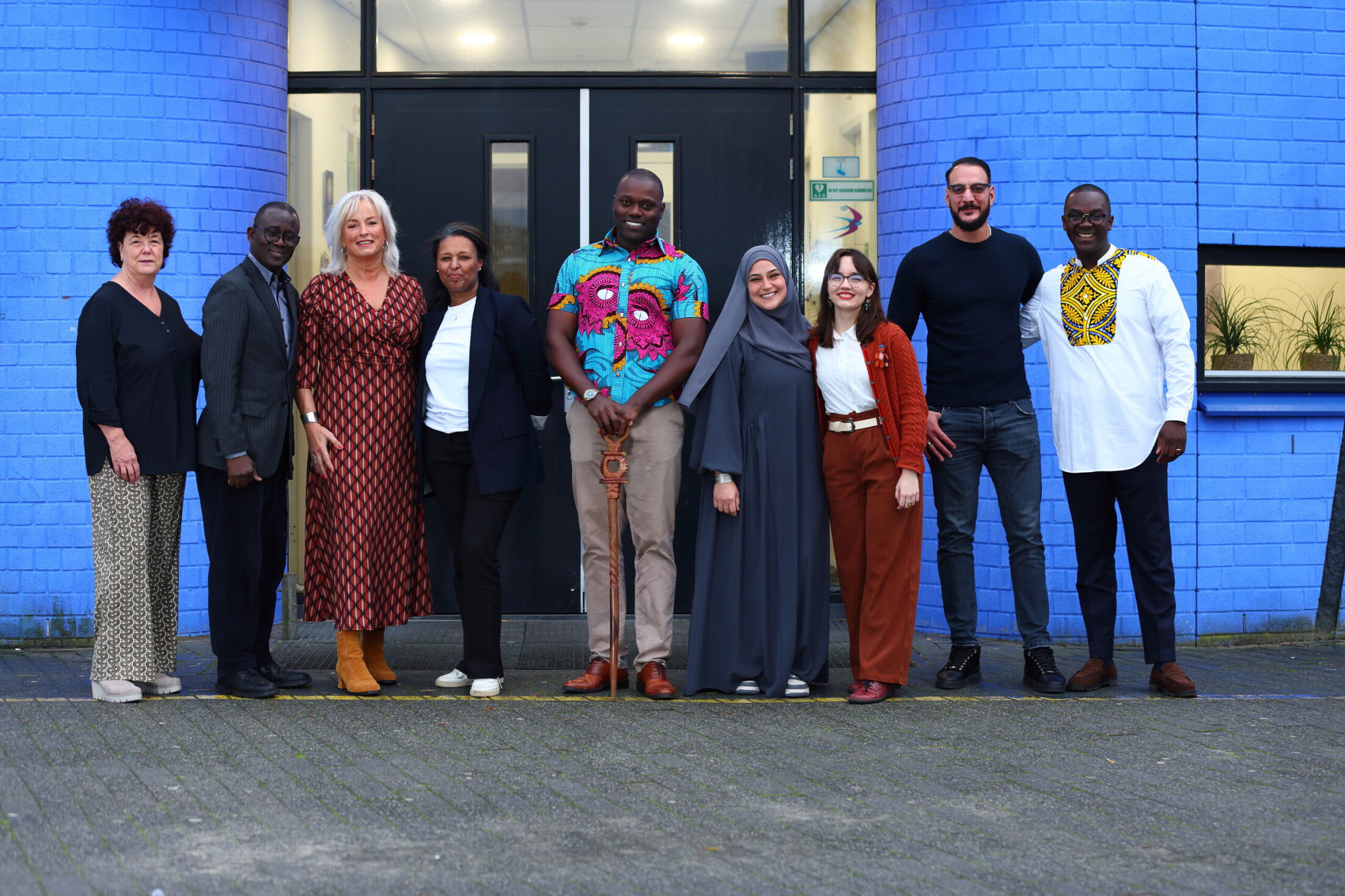 Team Cultuurtolk Groepsfoto van het team Cultuurtolk, gespecialiseerd in cultuursensitieve begeleiding binnen onderwijs en zorg.